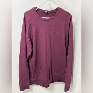 Vince pull over sweater. color burgundy, size XL